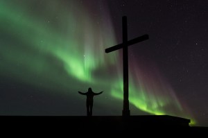 Northern Lights, Cross